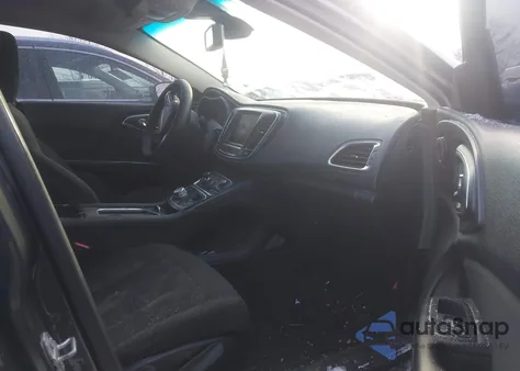 2015 Chrysler 200 Limited из США, поврежденный, VIN 1C3CCCAB2FN592801